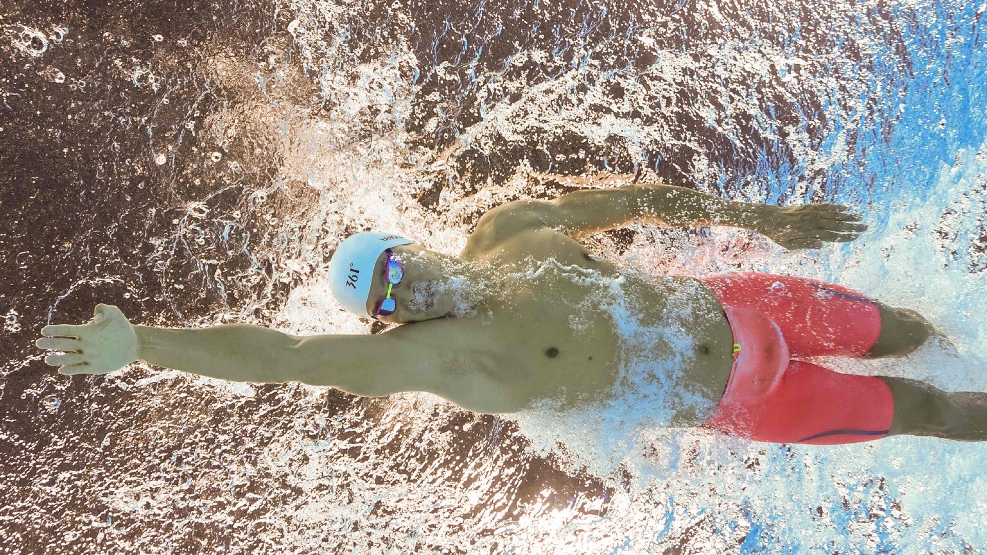 全国青少年篮球比赛线上线下联动，全民参与热情高涨，全国青少年篮球比赛视频